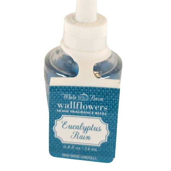 Bath & Body Works Wallflower Refills Fresh Linen. Eucalyptus Rain 0.8oz Lot of 2 - Picture 6 of 10